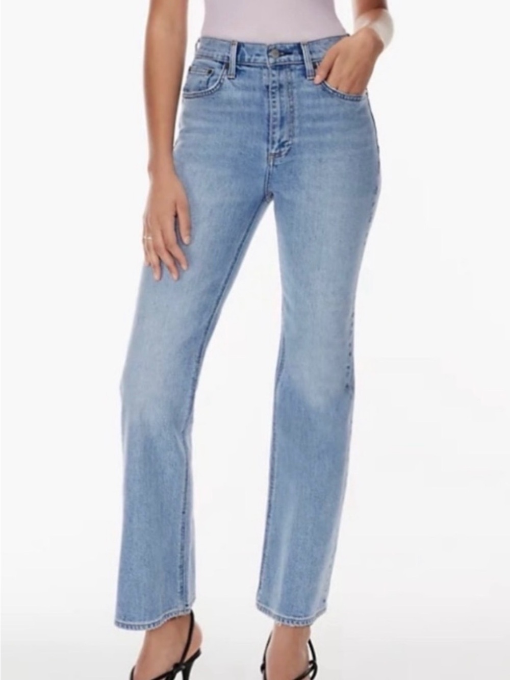Denim Forum Twiggy High Rise
Flare Jean 28L Size 26